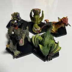 最終値下げ‼️モンスターハンター フィギュア 3体セット - メルカリ