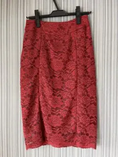【ほぼ新品】花柄レース タイトスカート