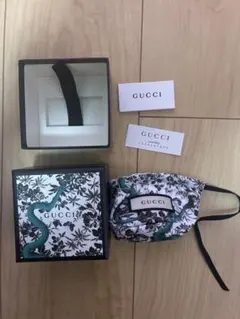 GUCCI 蛇と花デザイン ギフトボックス - メルカリ