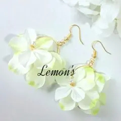 花先グリーン/ホワイト♡フープフラワーピアス♪