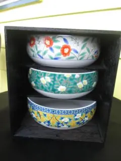 ★有田焼　吾山窯　3個　花柄装飾　陶器セット　外径18×高さ６㎝　長期保管品