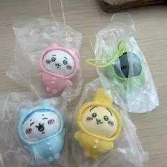 ちいかわ　ガチャガチャ おきがえパジャママスコット　4種コンプリート