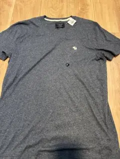 Abercrombie & Fitch ネイビー Tシャツ S