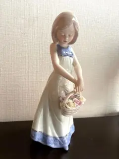 陶器製 フィギュリン 花かごを持つ少女 置物 - メルカリ
