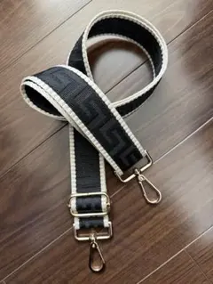 スマホストラップ ブラック×ベージュ