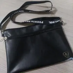 PUERTA DEL SOL レザー調サコッシュ GLAY HISASHI