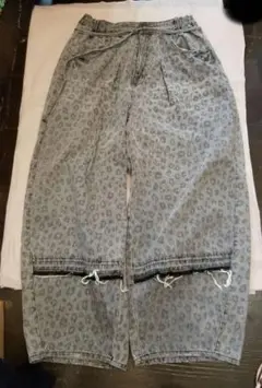 ニコアンド　ヒョウ柄グレー バルーンパンツ