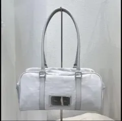 美品】Matin Kim ビッグロゴ ショルダーバッグ シルバー - メルカリ