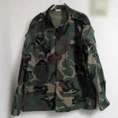アメリカ軍　迷彩柄 ミリタリージャケットМサイズ