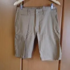 HALHAM ベージュ ショートパンツ　サイズMのサムネイル