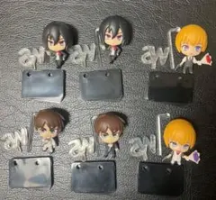 進撃の巨人　しろくろカプセル　カプセルトイ　フィギュア　エレン　アルミン　ミカサ