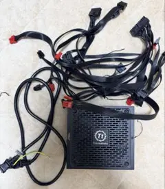 thermaltake 750w toughpower GF1 ARGB 電源