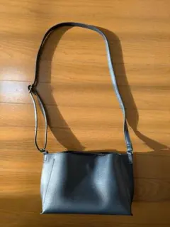 ショルダーバッグ