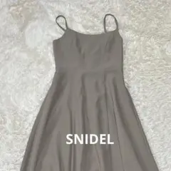 美品　SNIDEL ベージュキャミワンピース　F