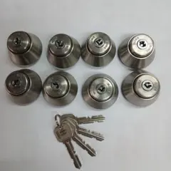 Item thumbnail for item 52356b61-7f19-4e91-be7c-3fef4afa0c0a