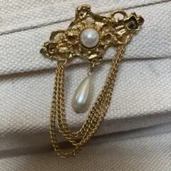 ヴィンテージ ゴールドトーン ブローチ