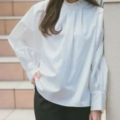 ホワイト フリルネック バルーンスリーブシャツ　低身長さん向け　PMサ