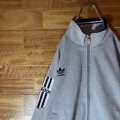 adidas トラックジャケット　ジャージ　あのちゃん　ハイネック　刺繍ロゴ　O
