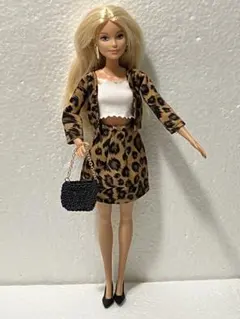 ヒョウ柄バービー着せ替え服セット❣️