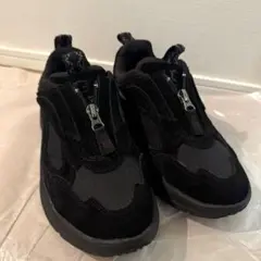 UGG ブラックCA1ジップスニーカー