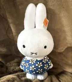 ウサギのぬいぐるみ 花柄ドレス - メルカリ