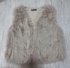 ベージュファーベスト