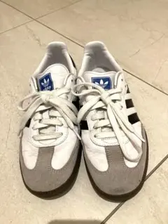 adidas スニーカー ホワイト/グレー/ブラック