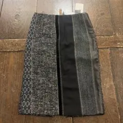 新品 エトロ タイトスカート ひざ丈 ブラック パッチワークのサムネイル