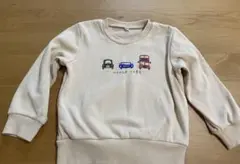 車の刺繍入りクリーム色トレーナー