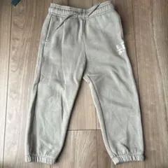 Item thumbnail for item a0dfb943-e727-4803-989a-18d7ae5787a9