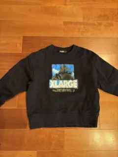 XLARGE グラフィックトレーナー 110