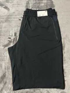UNIQLO ウルトラストレッチアクティブハーフパンツ　XL