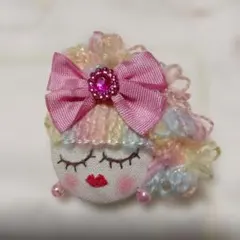 No. 41ブローチ:ハンドメイド:クルミボタン:フェイス:ドール
