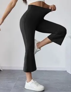 黒 ストレッチ フレア ヨガパンツ