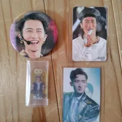 SnowMan　岩本照　缶バッチ　カード　お守りキーホルダー