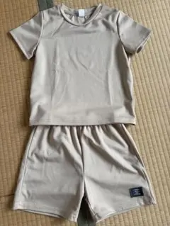 ベージュ 半袖セットアップ