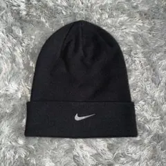 NIKE ニット帽 ビーニー メタルロゴのサムネイル
