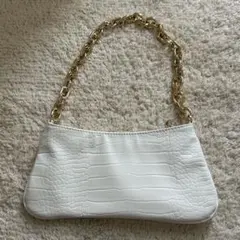 ホワイトクロコ型押しショルダーバッグ