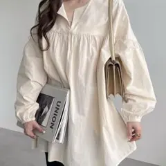 アイボリー Vネック フレアチュニックのサムネイル