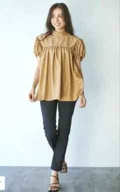【美品】　#newans　ミニパフスリーブ ブラウス　Mのサムネイル