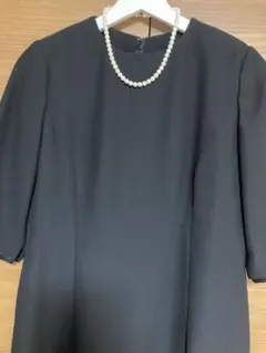 礼服　黒の半袖ワンピース