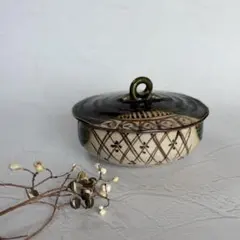 Item thumbnail for item 360e1324-8db4-49d6-988e-b4b643a227a7