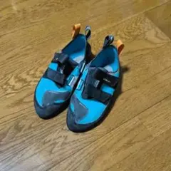 Item thumbnail for item 5a001e58-af25-4c18-a492-7964ad493e52