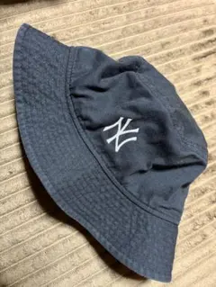 Item thumbnail for item 70d7d869-1bc4-4d60-acd8-9737bd499268