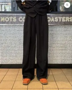 タックワイドスラックス