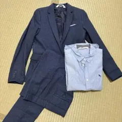 ネイビー カジュアルスーツと水色シャツ セット