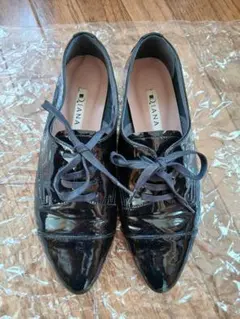 Diana ブラック レースアップシューズ