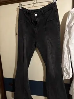 フレアジーンズ