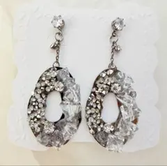 復古デザイン　オーバルアイスクリスタルビジューピアス　ワンホン新中式　韓国モード