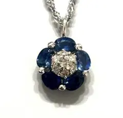 透明感 淡色ブルーサファイア 0.94ct 取り巻きダイヤ Pt850 - メルカリ
